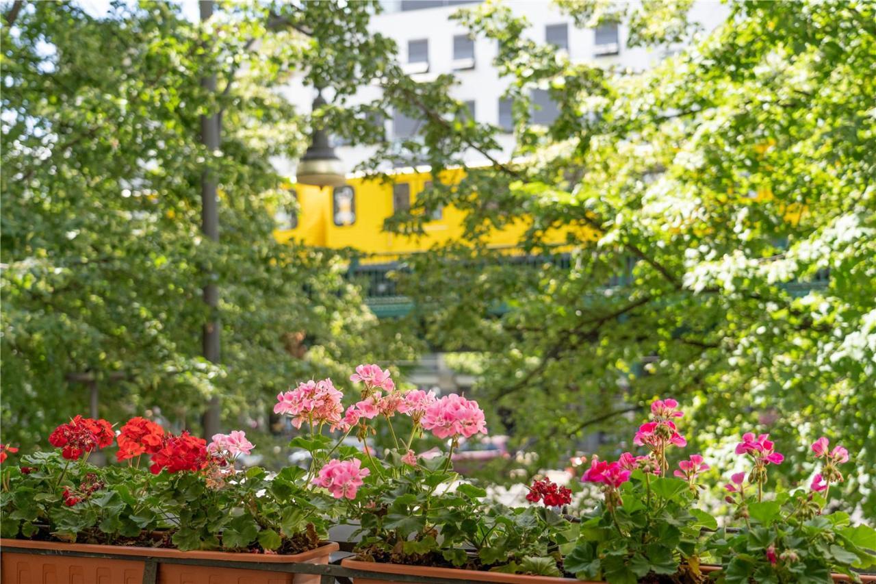 33 Efg Schoenhauser Allee Mit Balkon * Berlino